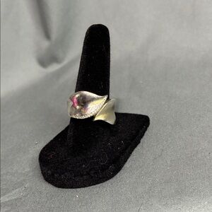 Leaf inspired Silver and matte silver Women's Ring